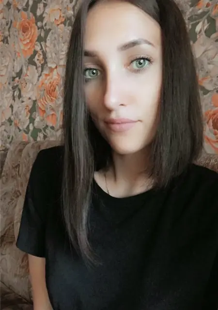 Я Юля, 27 років з Кременчук, шукаю знайомства без зобов'язань