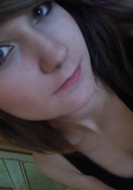 Я Полина, 20, знакомлюсь без обязательств в Зугрэсе