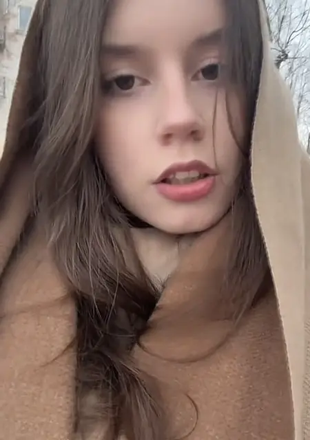 Я Аня, 19, из Могилёва, ищу знакомства без обязательств