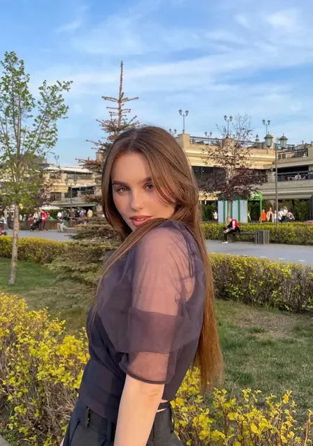 Соня из Вашингтона, ищу на сайте знакомства на одну ночь