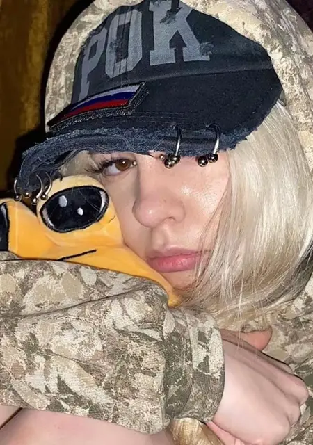 Санечка из Загреба, мне 18, познакомлюсь для дружбы