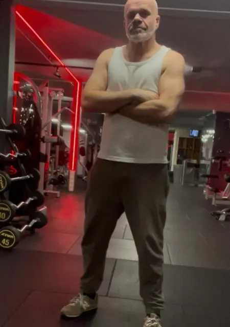 Dimas de Bilbao, tengo 46 años, listo para conocer para relación sin ataduras