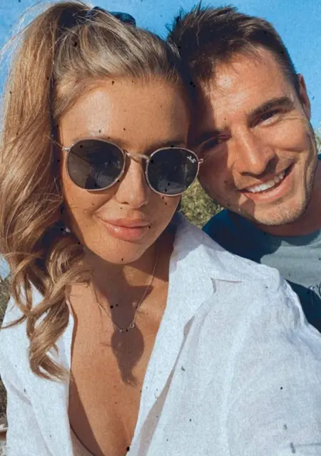 Я Ангелина, 26 років з Києва, шукаю знайомства без зобов'язань